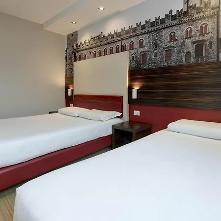 Hotel B&B Hotel Trento Trydent